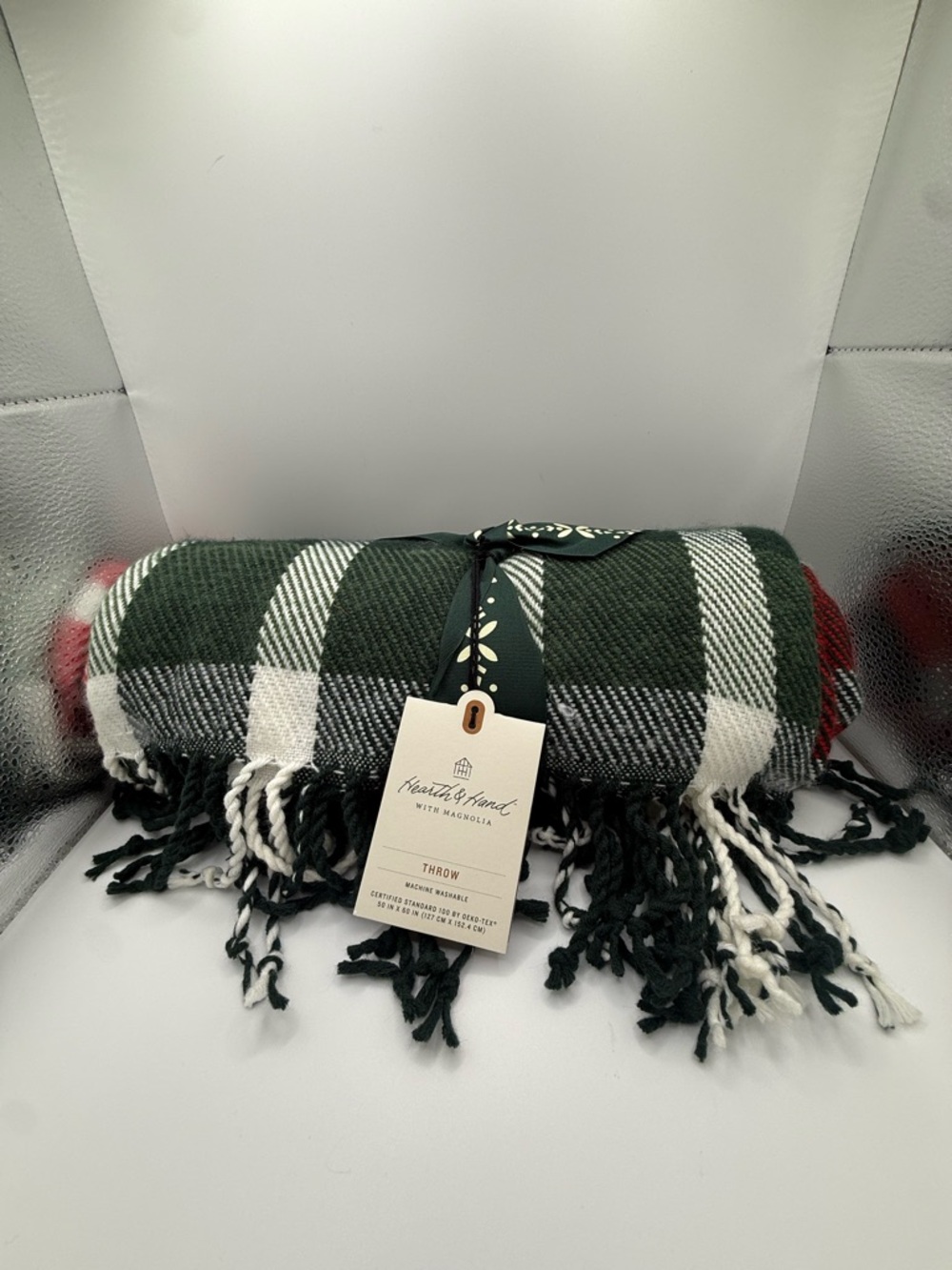 NWT Hearth & Hand with Magnolia Chunky Plaid Throw Blanket Red/Green 50x60 - Picture 4 of 7